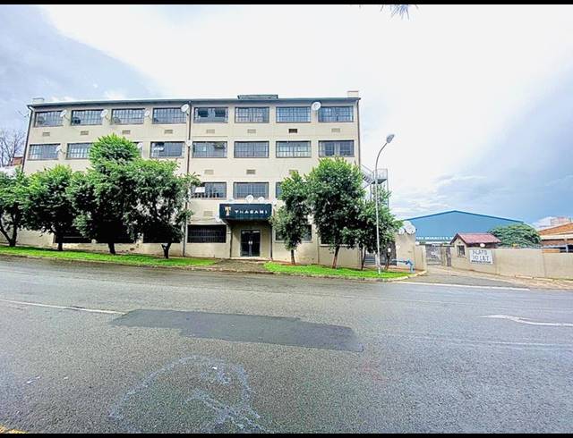 1 BEDROOM APARTMENT FOR SALE IN BERTRAMS